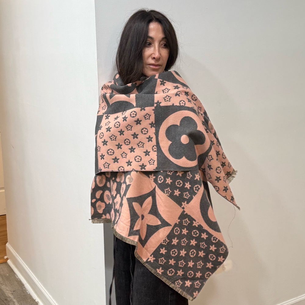 ShopEvelynne Pink and Black Patterned Scarf
